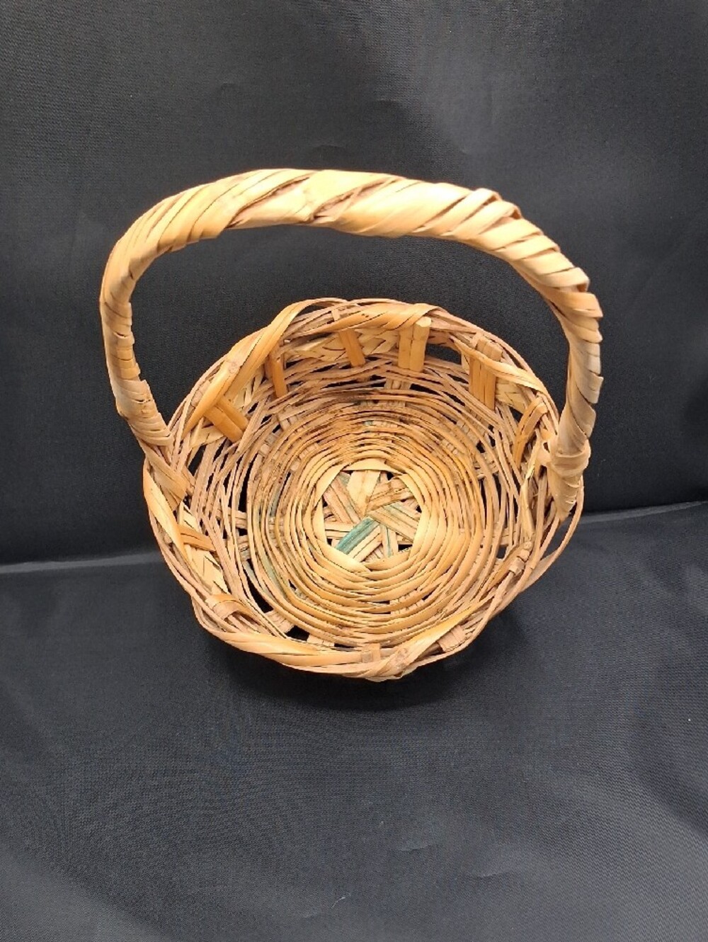 Woven Natural Rattan Basket with Handle - Picture 3 of 4
